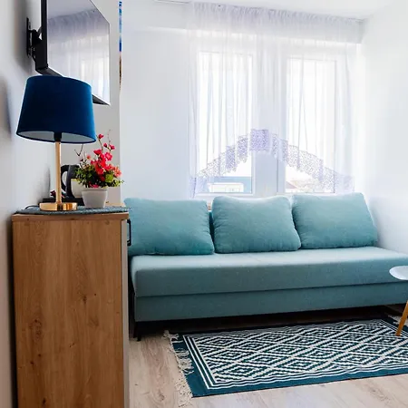 Zlota - 100m Od Plazy B&B 야스타르니아