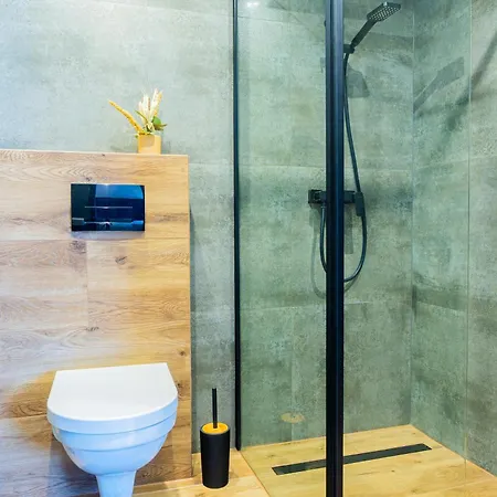 Zlota - 100m Od Plazy فندق مبيت وإفطار 3*