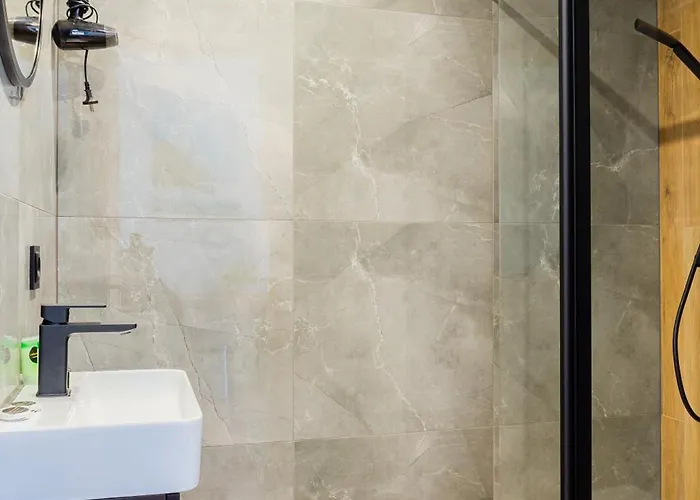 Zlota - 100m Od Plazy Bed & Breakfast 3*